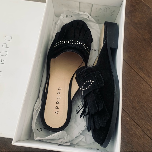 Like new!! Leather Black Fringe Loafers - Picture 6 of 7